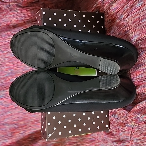 Kelly & Katie Black Wedge Heels Size 9.5 - Picture 3 of 3